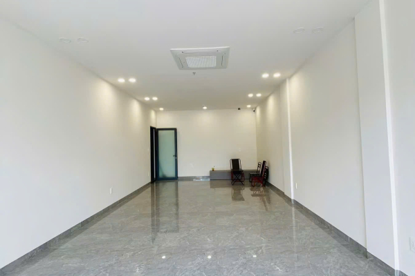 CHO THUÊ MẶT BẰNG MỚI XÂY 100% MẶT TIỀN ĐƯỜNG ĐOÀN TRẦN NGHIỆP NHA TRANG – GẦN TRƯỜNG ĐẠI HỌC VÀ BIỂN HÒN CHỒNG GIÁ 13 TRIỆU