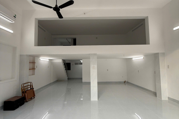 CHO THUÊ MẶT BẰNG KINH DOANH TRỆT LỬNG MẶT TIỀN ĐƯỜNG QUANG TRUNG NHA TRANG – NHÀ ĐẸP MỚI TOONG – NGANG RỘNG LÝ TƯỞNG 6.4M GIÁ 33 TRIỆU