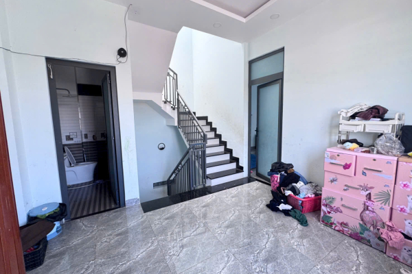BÁN GẤP NHÀ LÔ GÓC 3 TẦNG 1 TUM MẶT TIỀN KINH DOANH SÁT ĐƯỜNG PHÙNG THẾ TÀI NHA TRANG – DIỆN TÍCH 86M² ĐÃ HOÀN CÔNG – ĐANG CÓ DÒNG TIỀN 12 TRIỆU GIÁ 6.5 TỶ