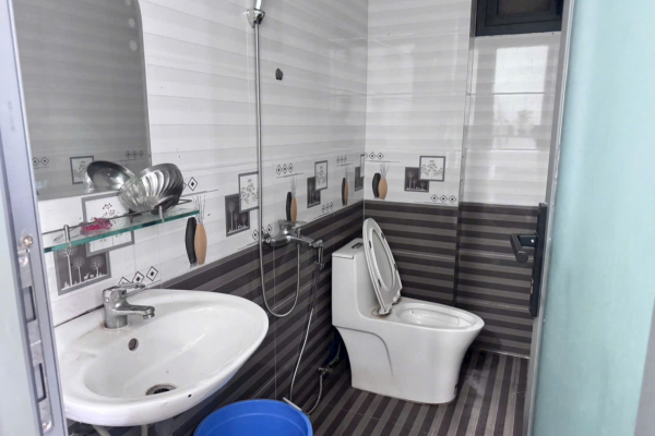 BÁN GẤP NHÀ LÔ GÓC 3 TẦNG 1 TUM MẶT TIỀN KINH DOANH SÁT ĐƯỜNG PHÙNG THẾ TÀI NHA TRANG – DIỆN TÍCH 86M² ĐÃ HOÀN CÔNG – ĐANG CÓ DÒNG TIỀN 12 TRIỆU GIÁ 6.5 TỶ