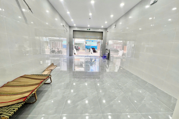 CHO THUÊ TÒA NHÀ KINH DOANH 4 TẦNG CÓ THANG MÁY & PCCC CHUẨN KHU BÀN CỜ PHƯỚC LONG NHA TRANG – DIỆN TÍCH SỬ DỤNG 300M² MẶT TIỀN 12M VỈA HÈ 3M GIÁ 35 TRIỆU