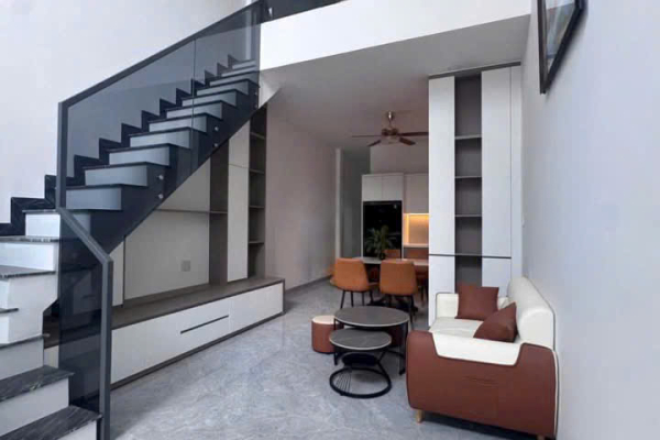 CHO THUÊ NHÀ NGUYÊN CĂN MẶT TIỀN 1 TRỆT 1 LẦU KHU HÒN XỆN BẮC NHA TRANG – DIỆN TÍCH SỬ DỤNG TRÊN 100M² FULL NỘI THẤT 3 PHÒNG NGỦ GIÁ 22 TRIỆU