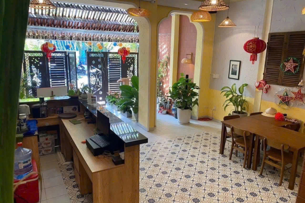 CHO THUÊ NHÀ NGUYÊN CĂN 2 TẦNG MẶT TIỀN ĐƯỜNG TRỊNH PHONG KHU PHỐ HÀN QUỐC NHA TRANG – DIỆN TÍCH 210M² NGANG 6M NỞ HẬU THÍCH HỢP MỞ NHÀ HÀNG SPA VĂN PHÒNG GIÁ 75 TRIỆU