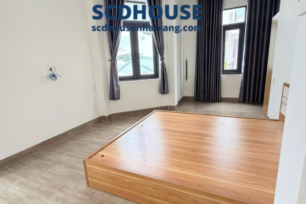 CHO THUÊ NHÀ NGUYÊN CĂN 3 TẦNG SÂN ĐỂ 2 Ô TÔ KỀ SÁT KHU ĐÔ THỊ VĨNH ĐIỀM TRUNG NHA TRANG – DIỆN TÍCH 120M² FULL NỘI THẤT 3 PHÒNG NGỦ GIÁ 15 TRIỆU