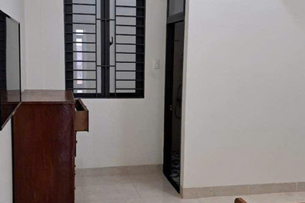 CHO THUÊ NHÀ NGUYÊN CĂN 3 TẦNG MẶT TIỀN ĐƯỜNG LAM SƠN TRUNG TÂM NHA TRANG – DIỆN TÍCH SỬ DỤNG 182M² NGANG 4M 4 PHÒNG MÁY LẠNH PHÙ HỢP KINH DOANH SPA VĂN PHÒNG GIÁ 20 TRIỆU/THÁNG