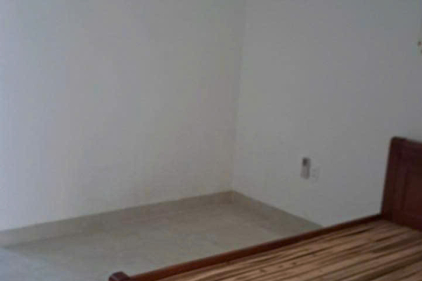 CHO THUÊ NHÀ NGUYÊN CĂN 3 TẦNG MẶT TIỀN ĐƯỜNG LAM SƠN TRUNG TÂM NHA TRANG – DIỆN TÍCH SỬ DỤNG 182M² NGANG 4M 4 PHÒNG MÁY LẠNH PHÙ HỢP KINH DOANH SPA VĂN PHÒNG GIÁ 20 TRIỆU/THÁNG