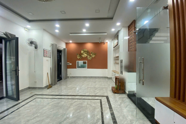 CHO THUÊ VILLA 3 TẦNG ĐỐI DIỆN SÂN BÓNG KHU ĐÔ THỊ MỸ GIA GÓI 2 NHA TRANG – DIỆN TÍCH 200M² NỘI THẤT CƠ BẢN THÍCH HỢP MỞ VĂN PHÒNG CÔNG TY GIÁ 21 TRIỆU/THÁNG