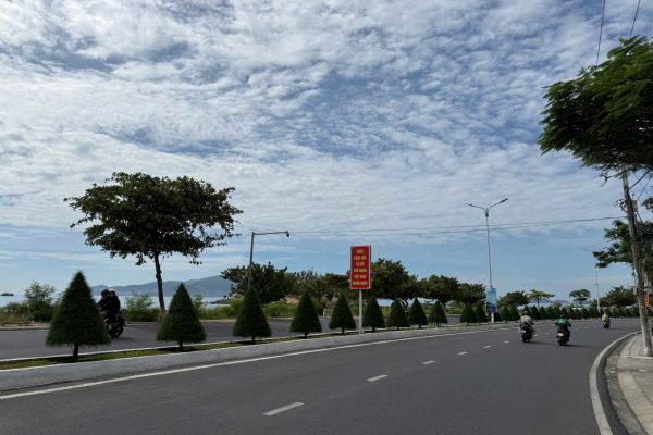 CHO THUÊ MẶT BẰNG KINH DOANH MẶT TIỀN VIEW BIỂN ĐẠI LỘ PHẠM VĂN ĐỒNG NHA TRANG – DỰN TÍCH TỪ 250M² ĐẾN 500M² MẶT TIỀN SIÊU RỘNG TỪ 20M ĐẾN 40M GẦN MƯỜNG THANH VIỄN TRIỀU & BÃI TẮM HÒN CHỒNG GIÁ TỪ 90 TRIỆU/THÁNG