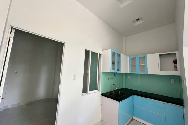 BÁN NHÀ 2 TẦNG BÊ TÔNG CỐT THÉP TRUNG TÂM NHA TRANG GẦN BỜ KÈ HÀ RA SÔNG CÁI – DIỆN TÍCH 34M² ODT NGANG 4M HƯỚNG TÂY BẮC 3 PHÒNG NGỦ SỔ ĐỎ CHÍNH CHỦ GIÁ 2 TỶ 300 TRIỆU