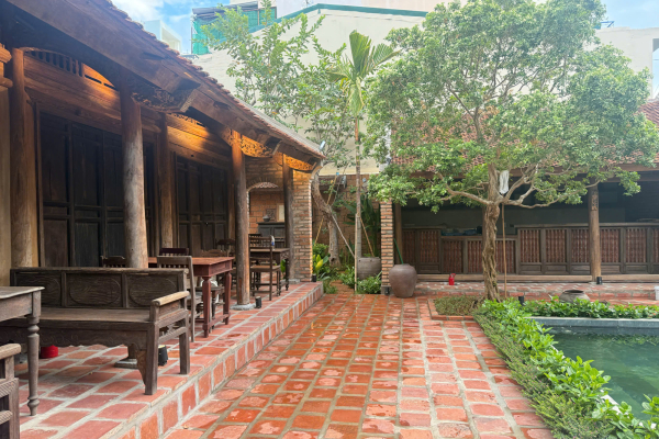CHO THUÊ NHÀ CỔ MẶT TIỀN 16,5M ĐƯỜNG MẠC ĐĨNH CHI KHU BÀN CỜ TRUNG TÂM NHA TRANG – TỔNG DIỆN TÍCH SỬ DỤNG 312M² CÓ SÂN VƯỜN HỒ CẢNH QUAN GIÁ 80 TRIỆU/THÁNG (THƯƠNG LƯỢNG)