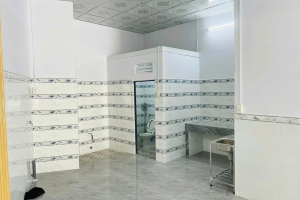 CHO THUÊ MẶT BẰNG KINH DOANH MỚI XÂY LÔ GÓC 2 MẶT TIỀN ĐƯỜNG NGUYỄN CÔNG TRỨ KHU CHỢ ĐẦM NHA TRANG – DIỆN TÍCH 97M² NỞ HẬU THÀNH CÔNG GẦN BIỂN GIÁ CHỈ 15 TRIỆU/THÁNG