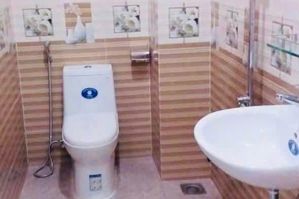 CHO THUÊ NHÀ NGUYÊN CĂN 3 TẦNG MẶT ĐƯỜNG LỚN KHU BÀN CỜ PHƯỜNG TÂN LẬP / PHƯỚC HÒA NHA TRANG – DIỆN TÍCH SỬ DỤNG 180M² GỒM 4 PHÒNG NGỦ 5 WC PHÙ HỢP VĂN PHÒNG & NGHỈ DƯỠNG GIÁ 15 TRIỆU/THÁNG