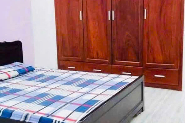 CHO THUÊ NHÀ NGUYÊN CĂN 3 TẦNG MẶT ĐƯỜNG LỚN KHU BÀN CỜ PHƯỜNG TÂN LẬP / PHƯỚC HÒA NHA TRANG – DIỆN TÍCH SỬ DỤNG 180M² GỒM 4 PHÒNG NGỦ 5 WC PHÙ HỢP VĂN PHÒNG & NGHỈ DƯỠNG GIÁ 15 TRIỆU/THÁNG