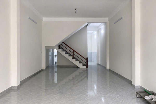 CHO THUÊ NHÀ PHỐ 1 TRỆT 2 LẦU MẶT TIỀN ĐƯỜNG 20M PHƯỜNG PHƯỚC HÒA NHA TRANG – TỔNG DIỆN TÍCH SỬ DỤNG 172,8M² GẦN BIỂN VÀ PHỐ TÂY CHO KINH DOANH TỰ DO GIÁ 25 TRIỆU/THÁNG