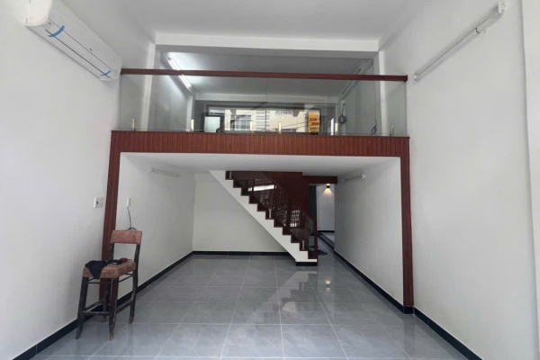 CHO THUÊ NHÀ MẶT TIỀN MỚI 100% SỐ 252 ĐƯỜNG THỐNG NHẤT PHƯỜNG PHƯƠNG SÀI TRUNG TÂM NHA TRANG – DIỆN TÍCH SỬ DỤNG 200M² NỞ HẬU CHỮ L CÓ 7 PHÒNG VÀ ĐẦY ĐỦ MÁY LẠNH GIÁ 26 TRIỆU/THÁNG