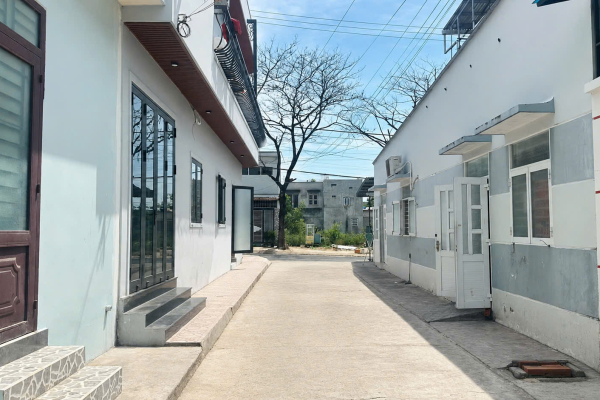 BÁN GẤP LÔ ĐẤT TẶNG NHÀ CẤP 4 TẠI KĐT TÁI ĐỊNH CƯ ĐẤT LÀNH VĨNH THÁI NHA TRANG – DIỆN TÍCH 64M² ĐƯỜNG Ô TÔ 5M CÁCH PHONG CHÂU 80M SÁT CÔNG VIÊN VÀ KĐT SUN GROUP SỔ HỒNG GIÁ CHỈ 2 TỶ 790 TRIỆU