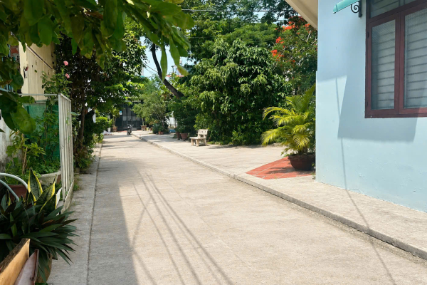 BÁN GẤP LÔ ĐẤT TẶNG NHÀ CẤP 4 TẠI KĐT TÁI ĐỊNH CƯ ĐẤT LÀNH VĨNH THÁI NHA TRANG – DIỆN TÍCH 64M² ĐƯỜNG Ô TÔ 5M CÁCH PHONG CHÂU 80M SÁT CÔNG VIÊN VÀ KĐT SUN GROUP SỔ HỒNG GIÁ CHỈ 2 TỶ 790 TRIỆU