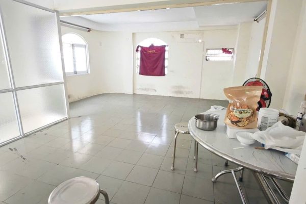 CHO THUÊ NHÀ MẶT TIỀN 6 TẦNG TRUNG TÂM NHA TRANG – CẠNH NGÃ 6 NHA TRANG SẦM UẤT – DIỆN TÍCH SỬ DỤNG 342M² MẶT TIỀN 5M RỘNG RÃI PHÙ HỢP KINH DOANH SPA SHOWROOM VĂN PHÒNG GIÁ 40 TRIỆU/THÁN