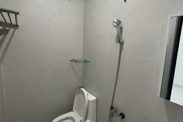 BÁN NHÀ CẤP 4 MỚI XÂY ĐẸP LÊ HỒNG PHONG – PHƯỜNG PHƯỚC HẢI / NAM NHA TRANG – DIỆN TÍCH 92M² (NGANG 6M) Ô TÔ TỚI TẬN NƠI TỰA ĐƯỜNG THÍCH QUẢNG ĐỨC VỚI SÂN XE MÁY 18M² GIÁ 5 TỶ 950 TRIỆ