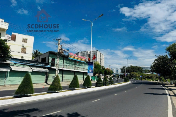 CHO THUÊ MẶT BẰNG KINH DOANH MẶT TIỀN VIEW BIỂN ĐẠI LỘ PHẠM VĂN ĐỒNG NHA TRANG – DỰN TÍCH TỪ 250M² ĐẾN 500M² MẶT TIỀN SIÊU RỘNG TỪ 20M ĐẾN 40M GẦN MƯỜNG THANH VIỄN TRIỀU & BÃI TẮM HÒN CHỒNG GIÁ TỪ 90 TRIỆU/THÁNG