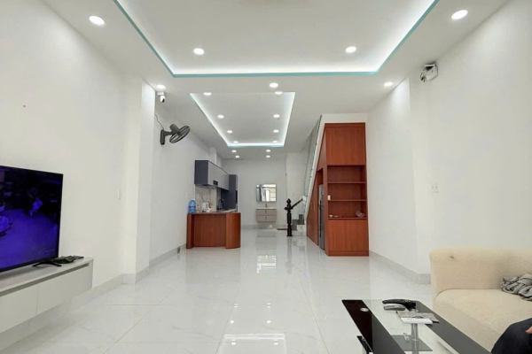 BÁN NHÀ MỚI 3 TẦNG MẶT TIỀN ĐƯỜNG TRẦN THỊ TÍNH NHA TRANG – DIỆN TÍCH SÀN 153,4M² FULL NỘI THẤT CAO CẤP CÓ 4 PHÒNG NGỦ SÂN ĐỖ Ô TÔ VÀ SÂN THƯỢNG THOÁNG MÁT SỔ HỒNG CHUẨN CHỈNH GIÁ 6,5 TỶ