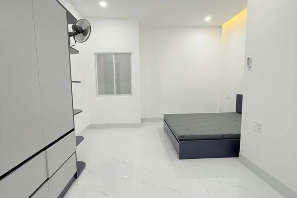BÁN NHÀ MỚI 3 TẦNG MẶT TIỀN ĐƯỜNG TRẦN THỊ TÍNH NHA TRANG – DIỆN TÍCH SÀN 153,4M² FULL NỘI THẤT CAO CẤP CÓ 4 PHÒNG NGỦ SÂN ĐỖ Ô TÔ VÀ SÂN THƯỢNG THOÁNG MÁT SỔ HỒNG CHUẨN CHỈNH GIÁ 6,5 TỶ