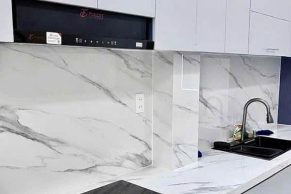 BÁN NHÀ MỚI 3 TẦNG MẶT TIỀN ĐƯỜNG TRẦN THỊ TÍNH NHA TRANG – DIỆN TÍCH SÀN 153,4M² FULL NỘI THẤT CAO CẤP CÓ 4 PHÒNG NGỦ SÂN ĐỖ Ô TÔ VÀ SÂN THƯỢNG THOÁNG MÁT SỔ HỒNG CHUẨN CHỈNH GIÁ 6,5 TỶ