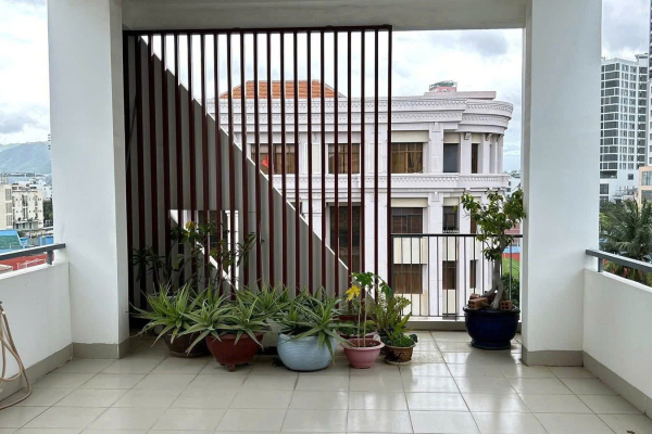 CHO THUÊ TÒA NHÀ 5 TẦNG MẶT TIỀN ĐƯỜNG HOÀNG HOA THÁM PHƯỜNG XƯƠNG HUÂN NHA TRANG – CÁCH BIỂN CHỈ 150M – GẦN KHÁCH SẠN, NGÂN HÀNG & KHU VĂN PHÒNG – DIỆN TÍCH XÂY DỰNG 325M² – GIÁ 38 TRIỆU/THÁNG