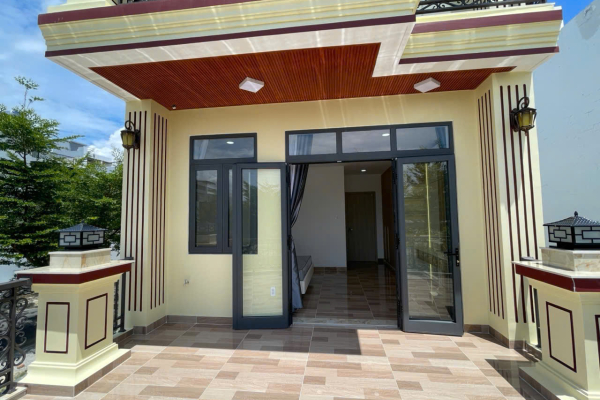 LUXURY 4-BEDROOM HOUSE FOR LEASE IN MY GIA PACK 5 NHA TRANG - OPPOSITE PARK & NEAR QUAN TRUONG RIVER - EQUIPPED WITH ELEVATOR & HIGH-END FULL FURNITURE - 270 SQM USABLE AREA - RENT 45M VND/MONTH