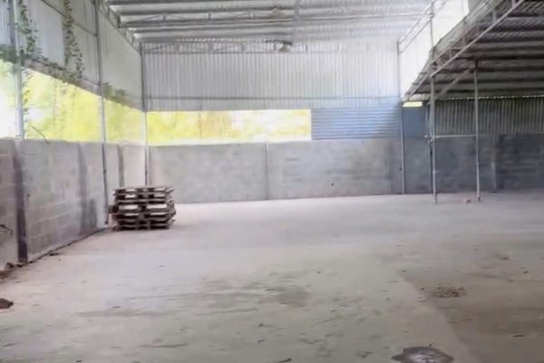 CHO THUÊ NHÀ XƯỞNG XÂY SẴN KHÁNH HÒA – KHO 800M² NGUYỄN TẤT THÀNH, PHƯỚC LỢI