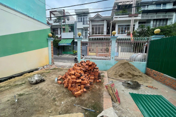 CHO THUÊ MẶT BẰNG KINH DOANH KẾT HỢP Ở LÂU DÀI – TRUNG TÂM TP. NHA TRANG | 15 TRIỆU/THÁNG