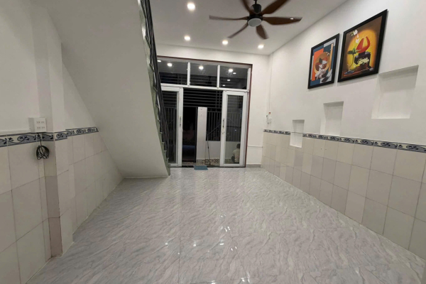 BÁN NHÀ NGUYÊN CĂN 2 TẦNG MẶT TIỀN NGÔ ĐẾN, NHA TRANG – GIÁ 2,35 TỶ