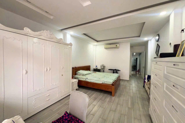Cho thuê nhà nguyên căn Nha Trang 3 tầng gần chợ Đầm