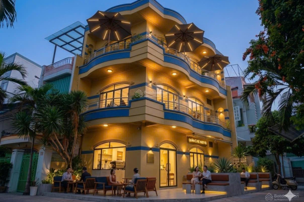 CHỦ GIẢM GẤP 550 TRIỆU – BÁN CĂN GÓC 2 MẶT TIỀN ĐƯỜNG CAO BÁ QUÁT NHA TRANG – NGANG 10.5M CỰC HIẾM – NHÀ 3 TẦNG KIÊN CỐ GIÁ 7 TỶ 950 TRIỆU