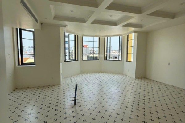 CHO THUÊ VILLA LÔ GÓC 2 MẶT TIỀN 4 TẦNG TÂN CỔ ĐIỂN PHÁP CÓ THANG MÁY ĐƯỜNG LÝ NAM ĐẾ NHA TRANG – DIỆN TÍCH 140M² PHÙ HỢP VĂN PHÒNG SHOWROOM YOGA CÀ PHÊ GIÁ 70 TRIỆU/THÁNG