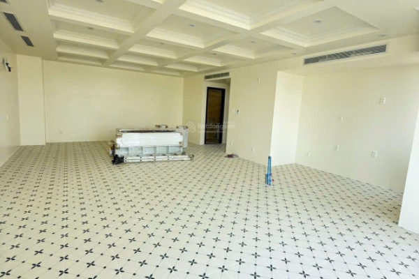 CHO THUÊ VILLA LÔ GÓC 2 MẶT TIỀN 4 TẦNG TÂN CỔ ĐIỂN PHÁP CÓ THANG MÁY ĐƯỜNG LÝ NAM ĐẾ NHA TRANG – DIỆN TÍCH 140M² PHÙ HỢP VĂN PHÒNG SHOWROOM YOGA CÀ PHÊ GIÁ 70 TRIỆU/THÁNG