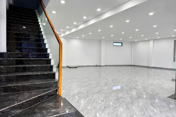 CHO THUÊ MẶT BẰNG NHÀ PHỐ 2 TẦNG MẶT TIỀN ĐƯỜNG NGUYỄN ĐỨC CẢNH PHƯỜNG PHƯỚC TRUNG NHA TRANG – DIỆN TÍCH ĐẤT 210M² MẶT TIỀN RỘNG 17M DIỆN TÍCH XÂY DỰNG 400M² GIÁ 110 TRIỆU/THÁNG