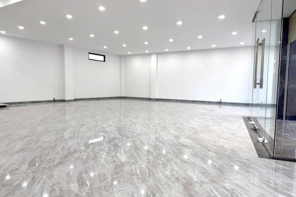 CHO THUÊ MẶT BẰNG NHÀ PHỐ 2 TẦNG MẶT TIỀN ĐƯỜNG NGUYỄN ĐỨC CẢNH PHƯỜNG PHƯỚC TRUNG NHA TRANG – DIỆN TÍCH ĐẤT 210M² MẶT TIỀN RỘNG 17M DIỆN TÍCH XÂY DỰNG 400M² GIÁ 110 TRIỆU/THÁNG