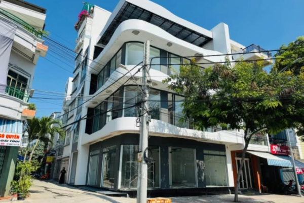 [MẶT TIỀN CỰC KHỦNG 11M] CHO THUÊ MẶT BẰNG 2 TẦNG – KHU UBND TỈNH NHA TRANG GIÁ 50 TRIỆU THÁNG