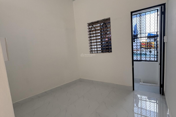 THUÊ NHÀ NGUYÊN CĂN NHA TRANG GIÁ 3 TRIỆU/THÁNG – HẺM 41 LANG LIÊU