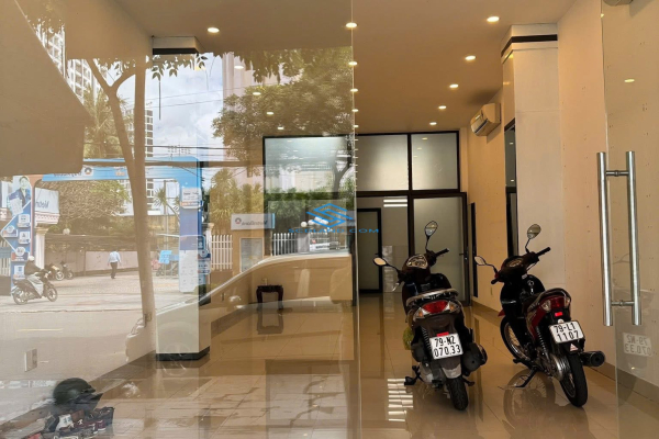 [GIÁ SIÊU TỐT] NHÀ 5 TẦNG MẶT TIỀN VẠN THẠNH – 325M² SÀN – THIẾT KẾ THÔNG SUỐT – 39 TRIỆU THÁNG