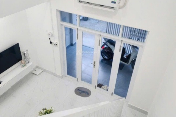 BÁN NHÀ PHỐ TÂN THÀNH BẮC NHA TRANG – DIỆN TÍCH 62M² TẶNG FULL NỘI THẤT CAO CẤP – SỔ HỒNG SANG TÊN NGAY GIÁ 2 TỶ 500 TRIỆU