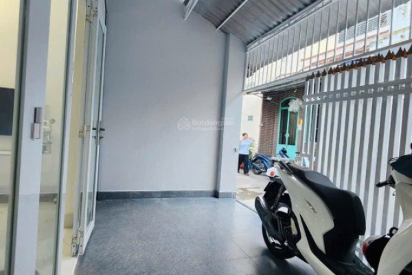 BÁN NHÀ PHỐ TÂN THÀNH BẮC NHA TRANG – DIỆN TÍCH 62M² TẶNG FULL NỘI THẤT CAO CẤP – SỔ HỒNG SANG TÊN NGAY GIÁ 2 TỶ 500 TRIỆU