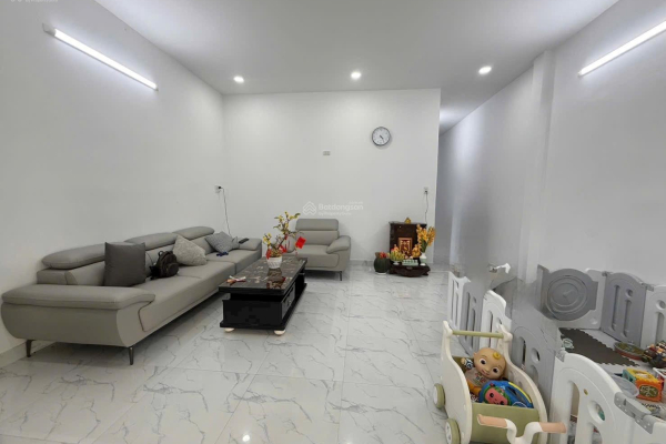 Thuê Nhà Gần Chợ Nha Trang – Nhà 2 Tầng Ngọc Hiệp Giá 8 Triệu