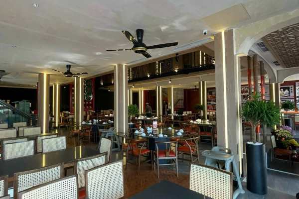 CHO THUÊ MẶT BẰNG LÔ GÓC VIP 2 MẶT TIỀN ĐƯỜNG VÂN ĐỒN PHƯỜNG PHƯỚC HÒA TRUNG TÂM NHA TRANG – TỔNG DIỆN TÍCH 480M² (2 SÀN) CÓ TẦNG HẦM ĐỂ XE MẶT TIỀN ÔM GÓC 40M GIÁ 110 TRIỆU/THÁNG