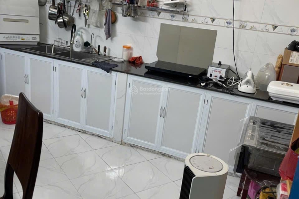 BÁN NHÀ CẤP 4 NGUYỄN HỮU HUÂN NHA TRANG – TRUNG TÂM PHỐ BIỂN – CÁCH THÁP TRẦM HƯƠNG VÀI TRĂM MÉT – GIÁ 3 TỶ 600 TRIỆU BAO THUẾ