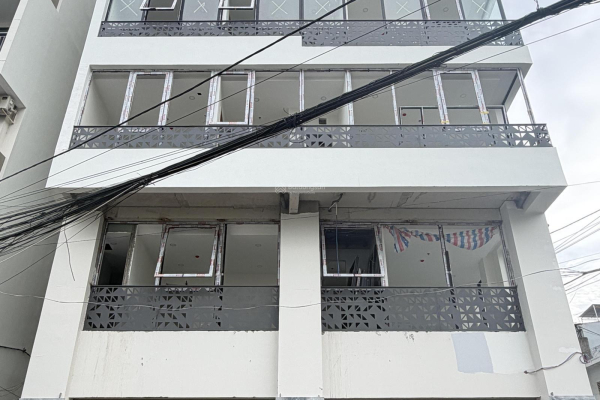 BÁN KHÁCH SẠN NHA TRANG – TÒA CĂN HỘ 7 TẦNG CÁCH BIỂN HÒN CHỒNG 300M