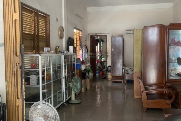 BÁN NHÀ MẶT TIỀN LÔ GÓC 2 HƯỚNG ĐƯỜNG ĐỒNG NAI GẦN TỐ HỮU PHƯỜNG PHƯỚC HẢI NHA TRANG – DIỆN TÍCH 111,8M² ODT NGANG 4,7M ĐƯỜNG NHỰA 13M VỊ TRÍ KINHDOANH SẦM UẤT GIÁ 9 TỶ 980 TRIỆU