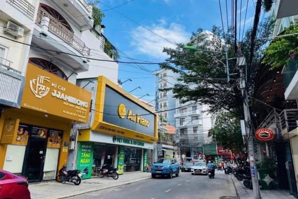 CHO THUÊ NHÀ NGUYÊN CĂN 4 TẦNG KHU BÀN CỜ TRUNG TÂM NHA TRANG – SÁT VÁCH ĐƯỜNG NGUYỄN THỊ MINH KHAI – DIỆN TÍCH 75M² KINH DOANH ĐA NGÀNH GIÁ 32 TRIỆU
