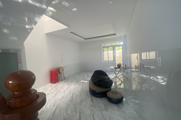 CHO THUÊ NHÀ NGUYÊN CĂN 4 TẦNG MỚI XÂY KHU VCN PHƯỚC LONG NHA TRANG – DIỆN TÍCH SỬ DỤNG LỚN 400M² – ĐƯỜNG RỘNG 13M TIỆN LÀM VĂN PHÒNG GIÁ 15 TRIỆU